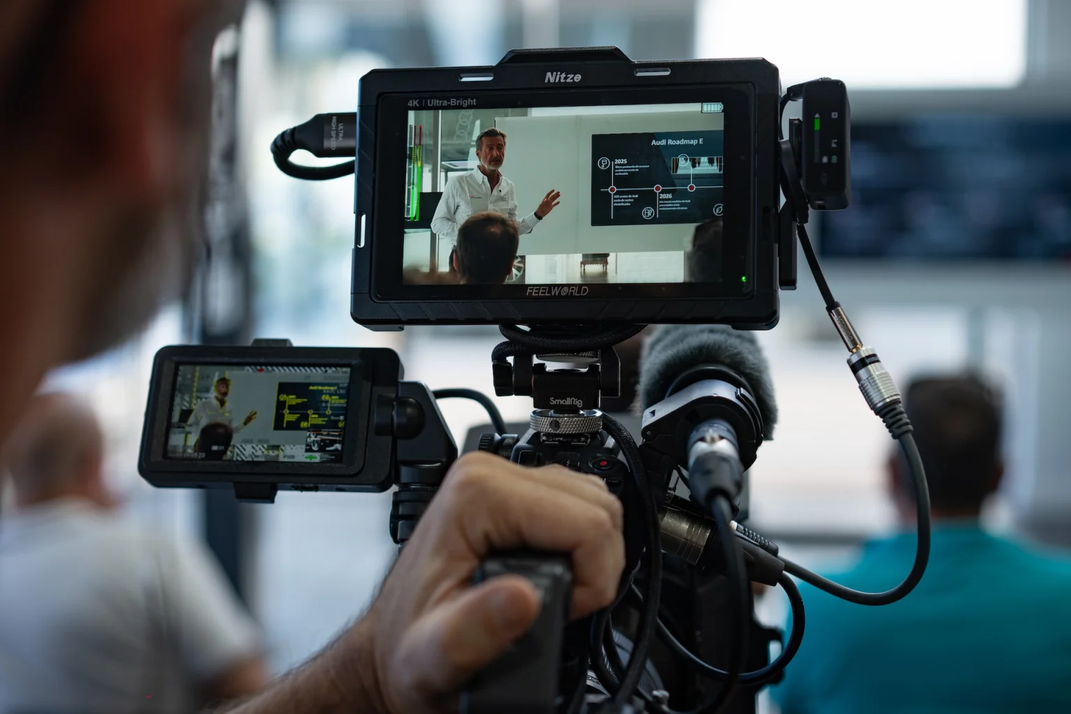 Filmmaker Vicente Porfilio con Sony FX6 en EL CLAROSCURO
