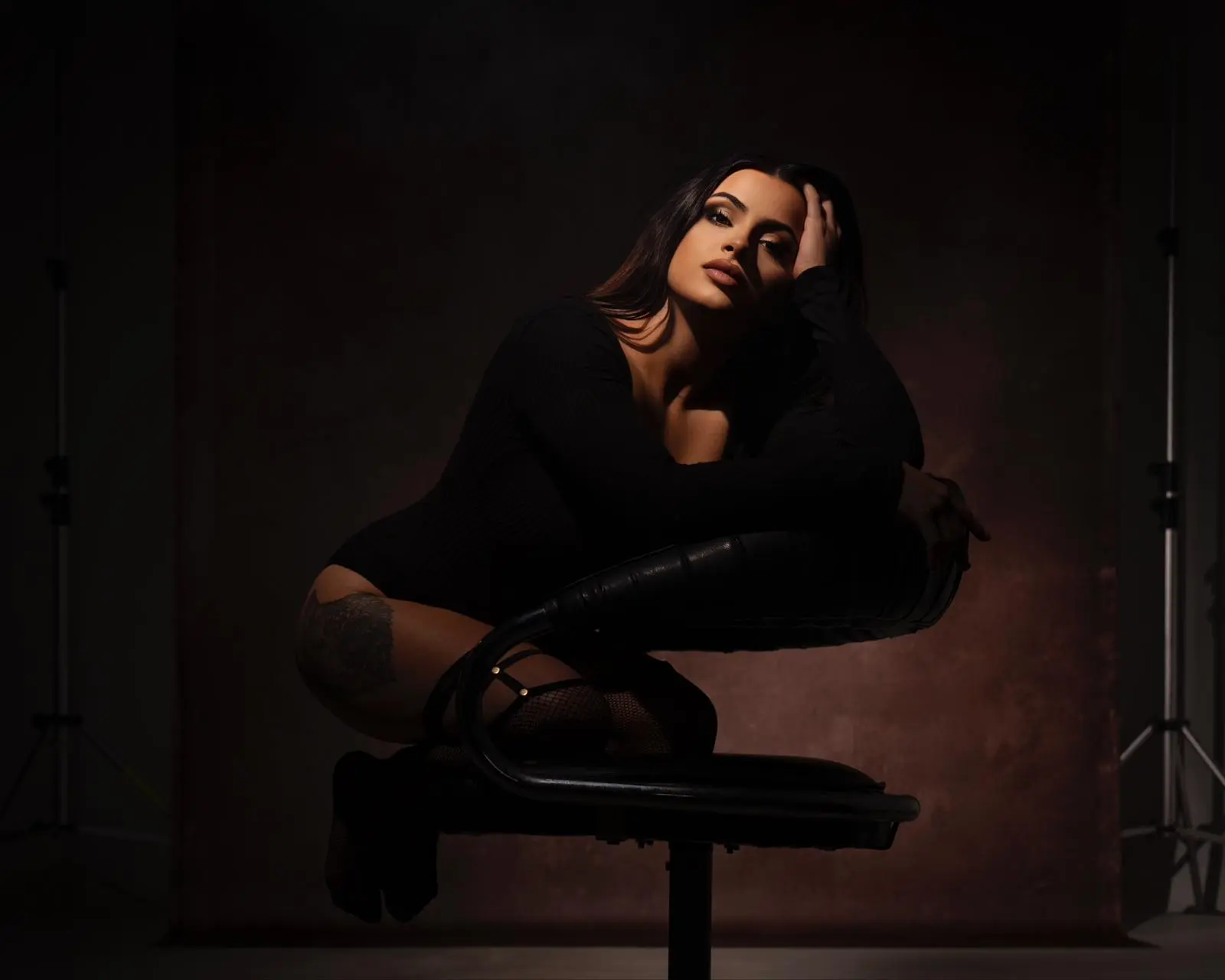 Boudoir Photographer Boudoir Photographer: Light and Shadow