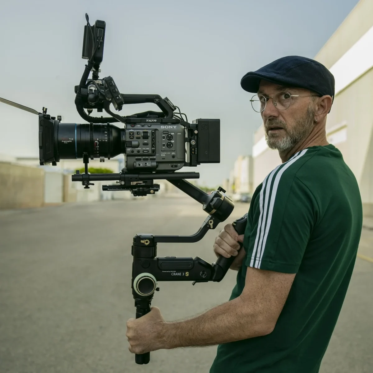 Vicente Porfilio - Filmmaker and Audiovisual Director at El Claroscuro Films. With Sony FX6 Camera